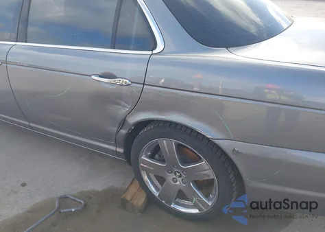 2009 Jaguar Xj Xj8 L z USA, uszkodzony, nr VIN SAJWA79B19SH30526